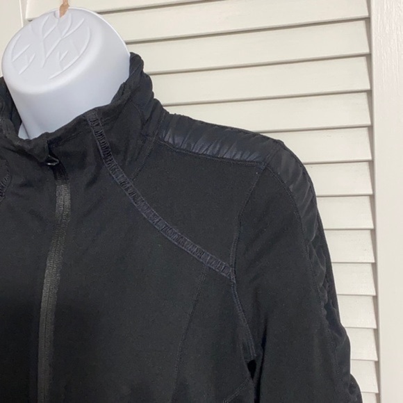 Zella Ruched Sleeve Workout Jacket ! - Picture 3 of 13